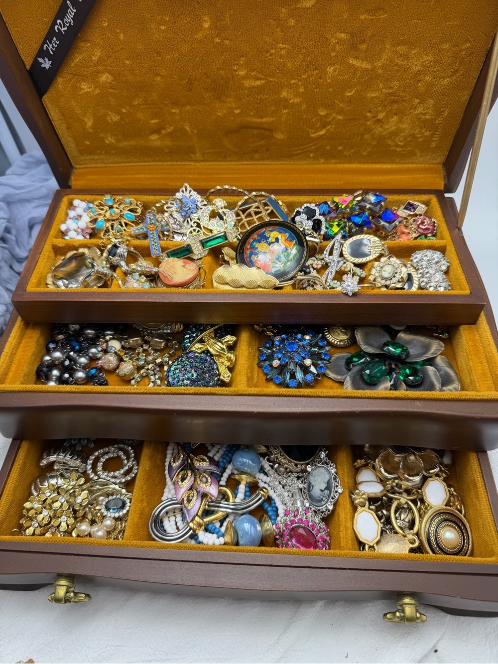 Vintage Assortment of Jewelry in Box